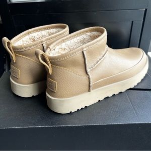 UGG Classic Sugar Ultra Mini